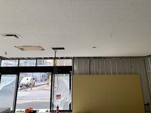 越谷市ドラッグストア　軽鉄ボード・塗装工事