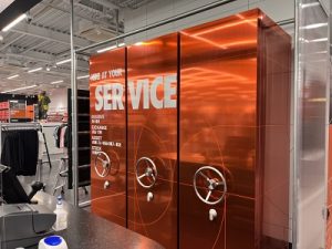 佐野アウトレットNIKE　内装工事